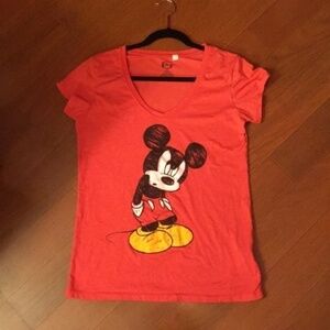 Like New Disney Mickey Mouse T Shirt Size XL